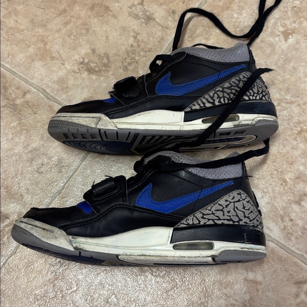 Nike Kids Shoes boys size 4.5y - Picture 10 of 12